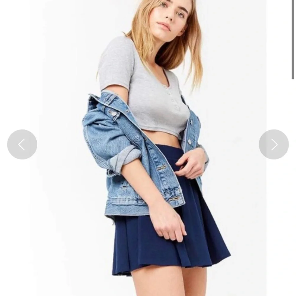 Forever 21 Navy Blue Box Pleat Mini Pleated Skirt Size XS - Picture 7 of 10